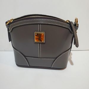 Dooney % Bourke purse